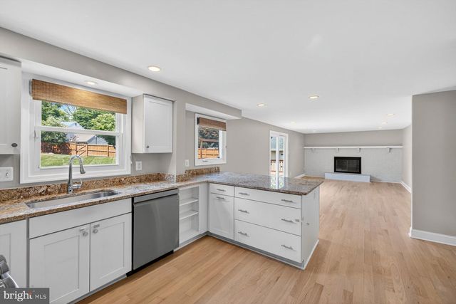 7518 CANDYTUFT CT, Springfield, VA 22153