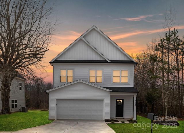 9427 Weston Woods Lane, Charlotte, NC 28216