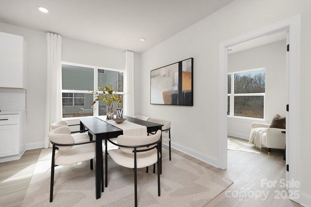 9427 Weston Woods Lane, Charlotte, NC 28216