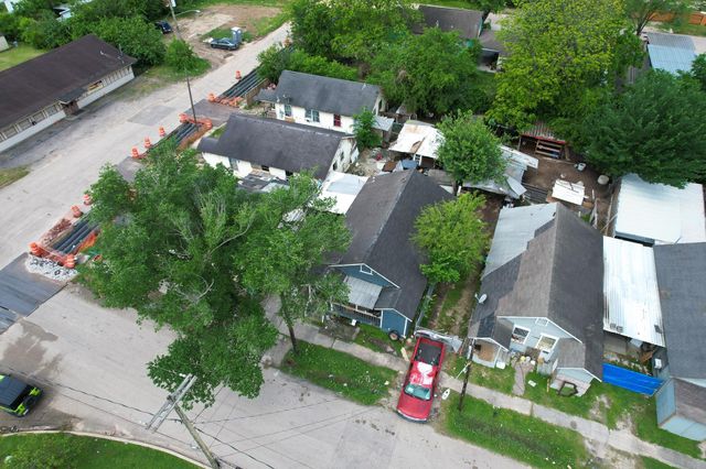 2409 Hailey Street, Houston, TX 77026