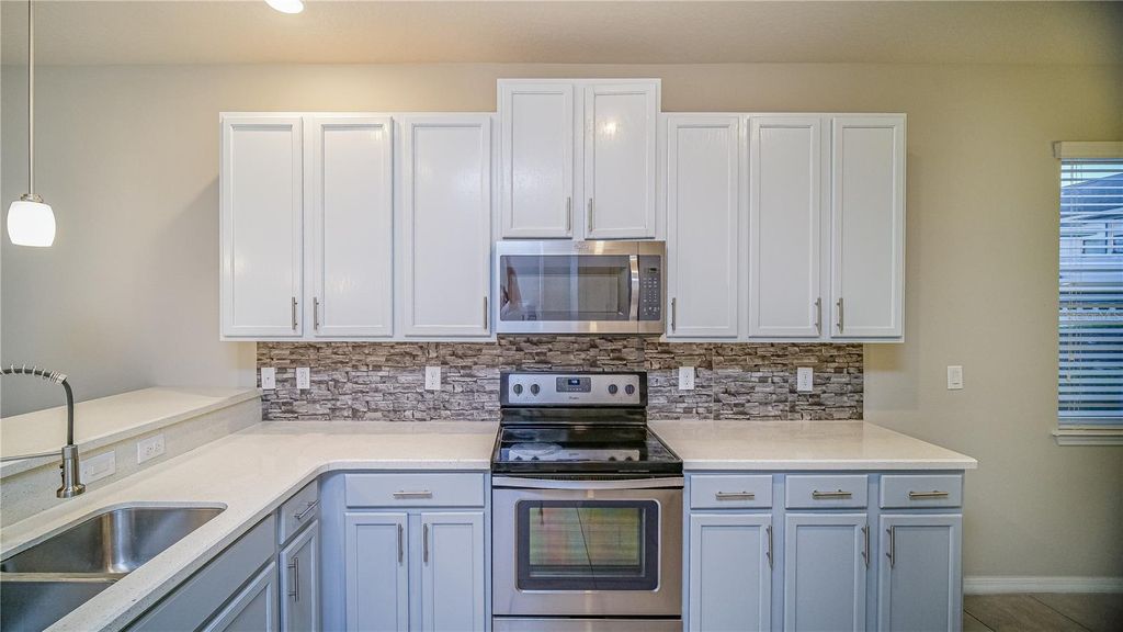 Image 9 of property listing at 2945 CELLO LANE, Kissimmee, FL 34741