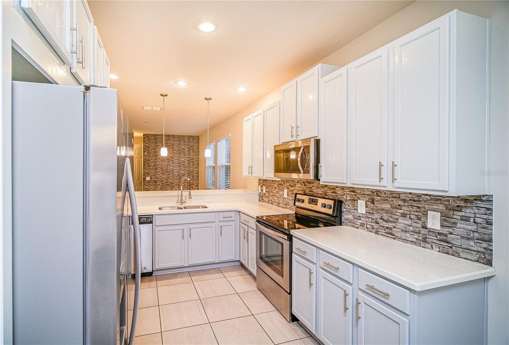 Image 10 of property listing at 2945 CELLO LANE, Kissimmee, FL 34741