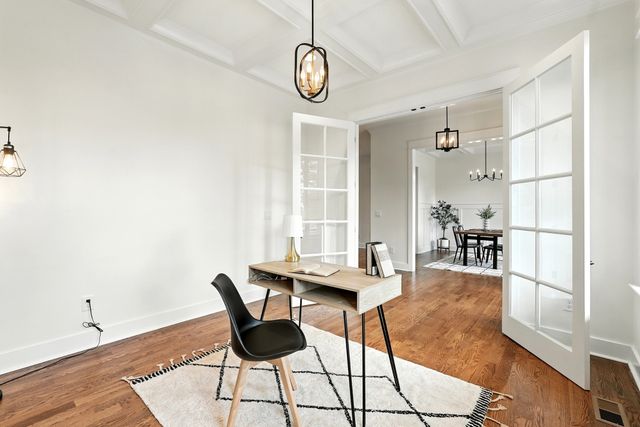 500 Country Club Dr, Dickson, TN 37055