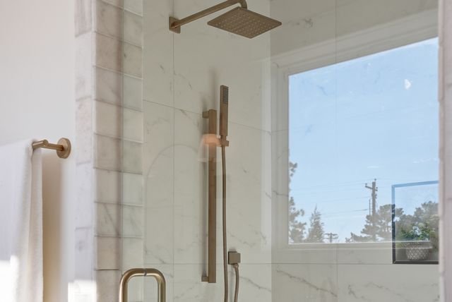 500 Country Club Dr, Dickson, TN 37055