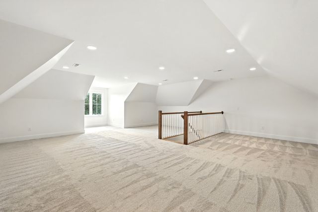 500 Country Club Dr, Dickson, TN 37055