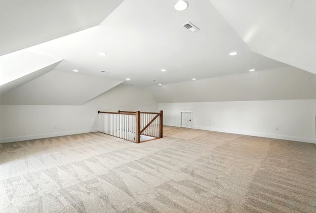 500 Country Club Dr, Dickson, TN 37055