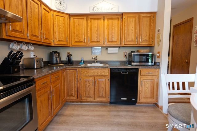 6 Juniper Circle 6, Monroe, CT 06468