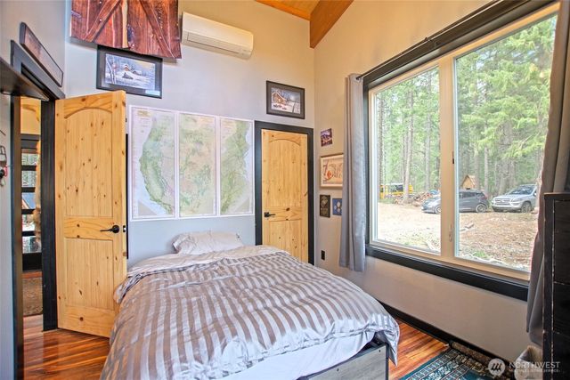 330 Silver Trail Lane, Easton, WA 98925