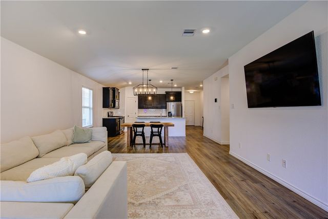 1134 Patriot Drive, College Station, TX 77845