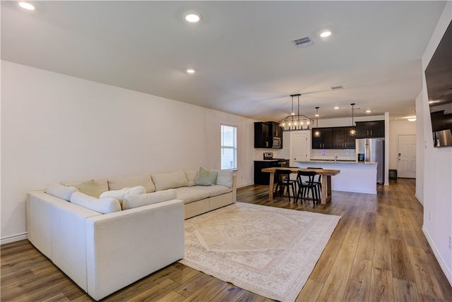 1134 Patriot Drive, College Station, TX 77845
