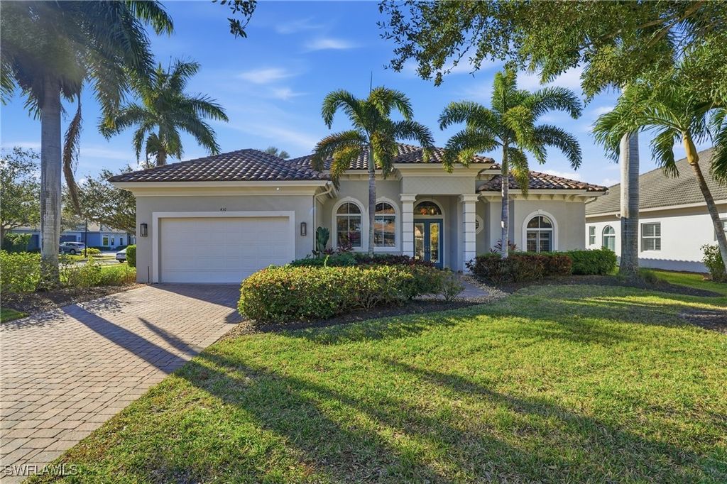 430 Saddlebrook LN, Naples, FL 34110