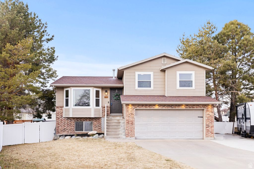 103 E 1250 N, Layton, UT 84041