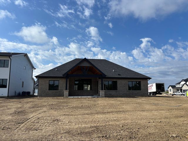 13056 Spirea Avenue, St. John, IN 46373