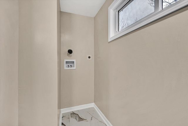 917 McDowell AVE, Roanoke, VA 24016