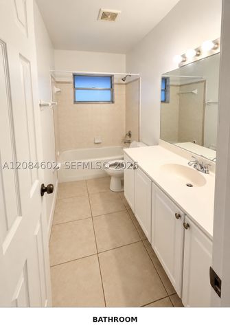 5219 SW 43rd Ter 2, Dania Beach, FL 33314