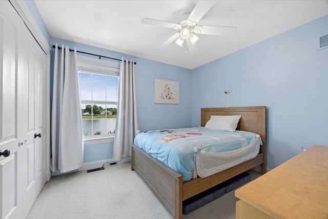 131 Wedgeport Circle, Romeoville, IL 60446