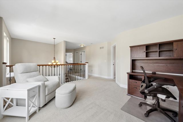 131 Wedgeport Circle, Romeoville, IL 60446