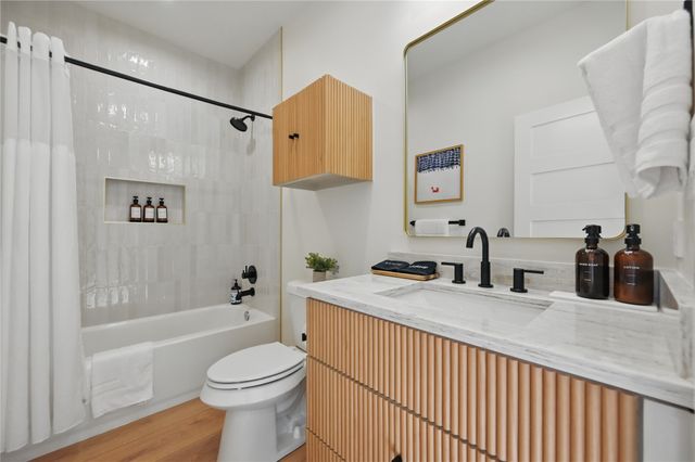 104 Greenwood Drive, Trinidad, TX 75163