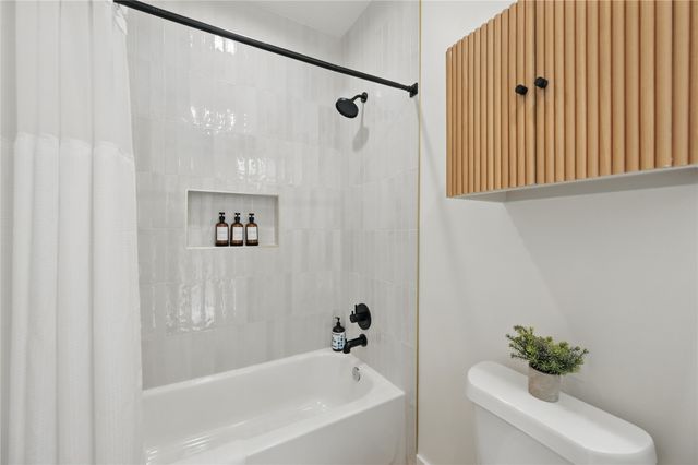 104 Greenwood Drive, Trinidad, TX 75163