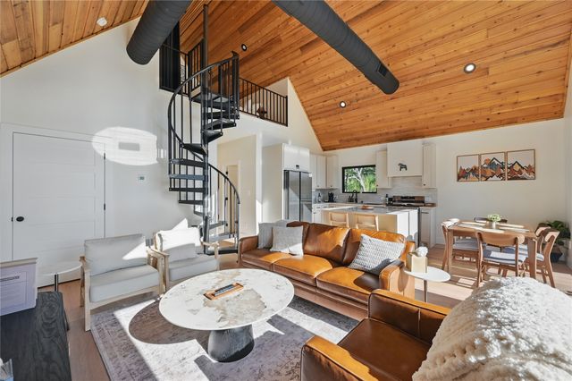 104 Greenwood Drive, Trinidad, TX 75163