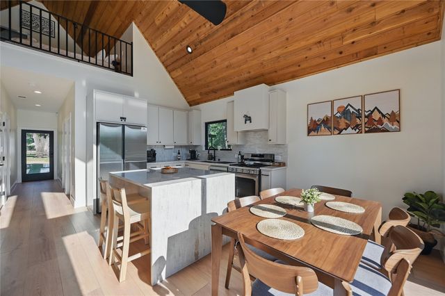 104 Greenwood Drive, Trinidad, TX 75163