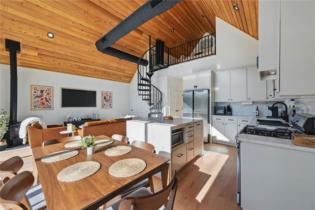 104 Greenwood Drive, Trinidad, TX 75163