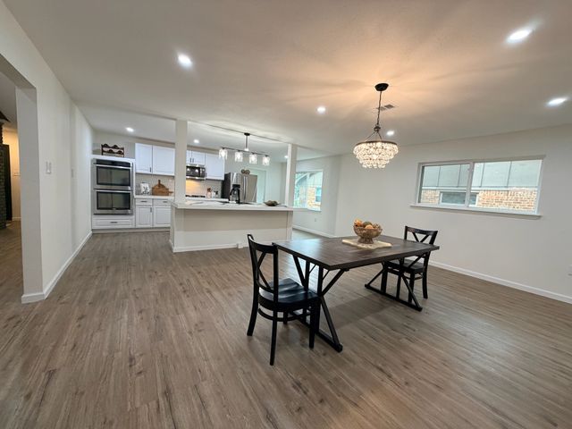 321 Chisholm Trail, Sherman, TX 75092