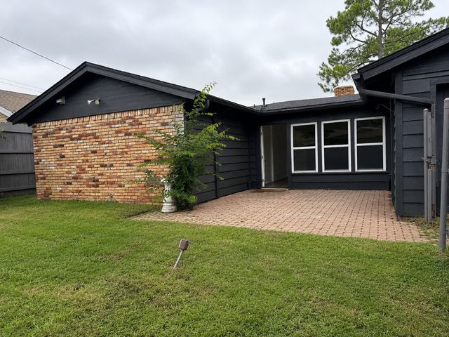 321 Chisholm Trail, Sherman, TX 75092