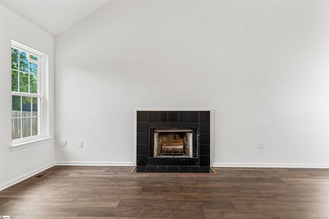 15 Haley Court, Greenville, SC 29607