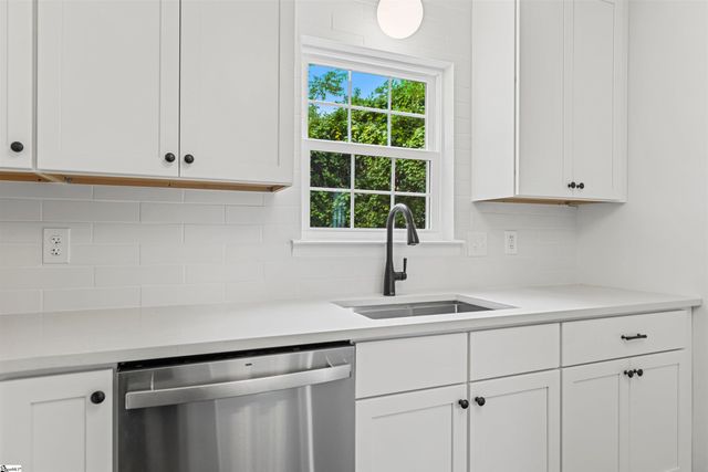 15 Haley Court, Greenville, SC 29607