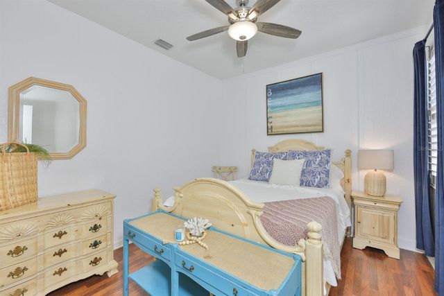 1045 EMERALD DUNES DRIVE, Sun City Center, FL 33573