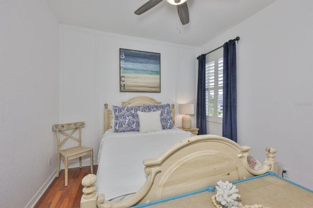 1045 EMERALD DUNES DRIVE, Sun City Center, FL 33573