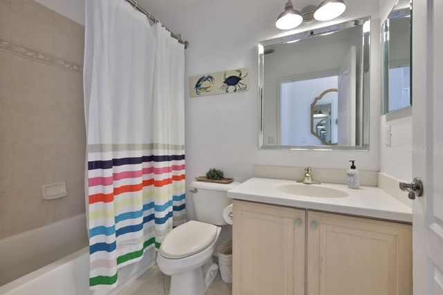 1045 EMERALD DUNES DRIVE, Sun City Center, FL 33573