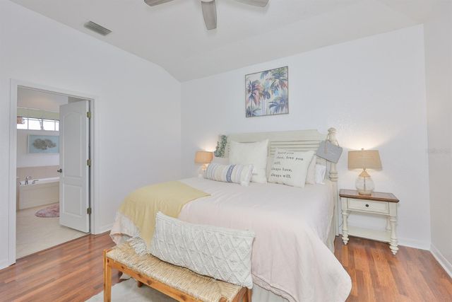 1045 EMERALD DUNES DRIVE, Sun City Center, FL 33573