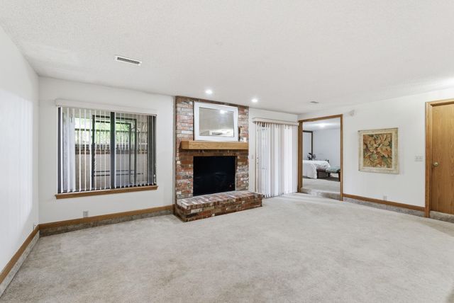 12207 W Briarwood Cir, Wichita, KS 67235
