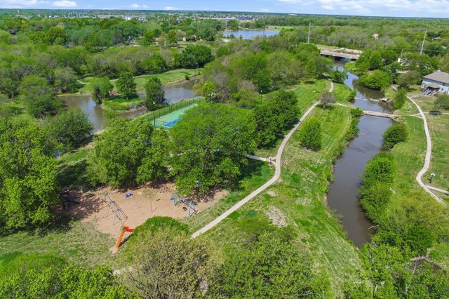 12207 W Briarwood Cir, Wichita, KS 67235
