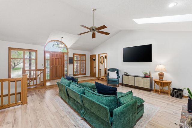 12207 W Briarwood Cir, Wichita, KS 67235
