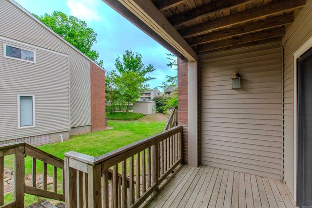 2824 Foxcroft Rd Apt 63, Little Rock, AR 72227