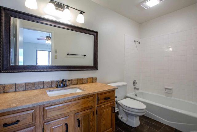 2824 Foxcroft Rd Apt 63, Little Rock, AR 72227