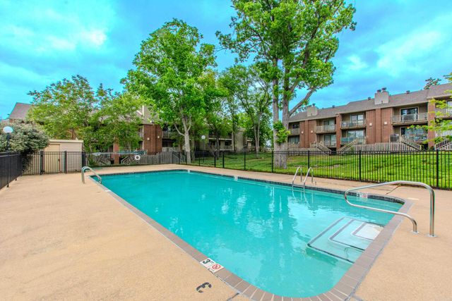 2824 Foxcroft Rd Apt 63, Little Rock, AR 72227