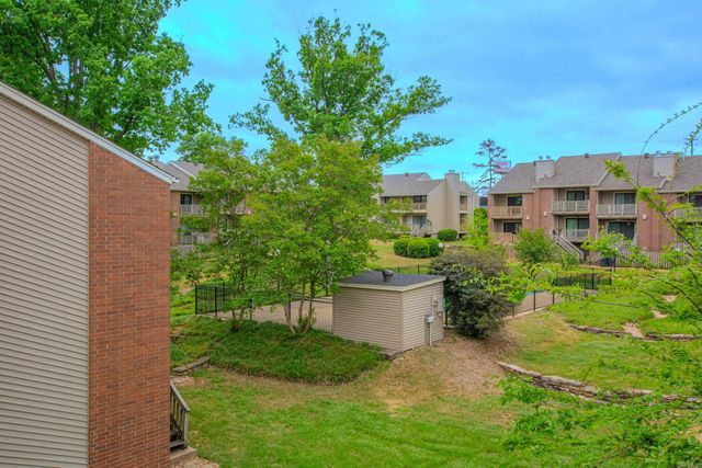 2824 Foxcroft Rd Apt 63, Little Rock, AR 72227
