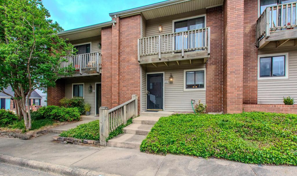 2824 Foxcroft Rd Apt 63, Little Rock, AR 72227