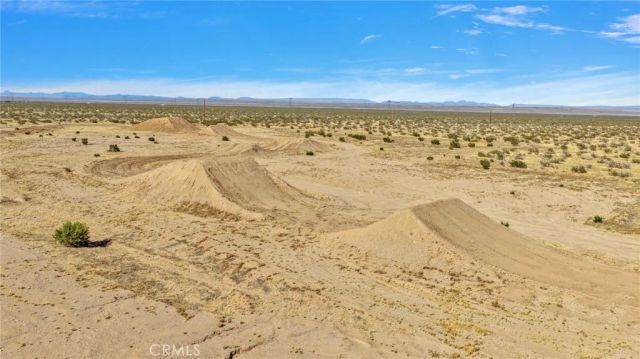 7162 Emily, Adelanto, CA 92301
