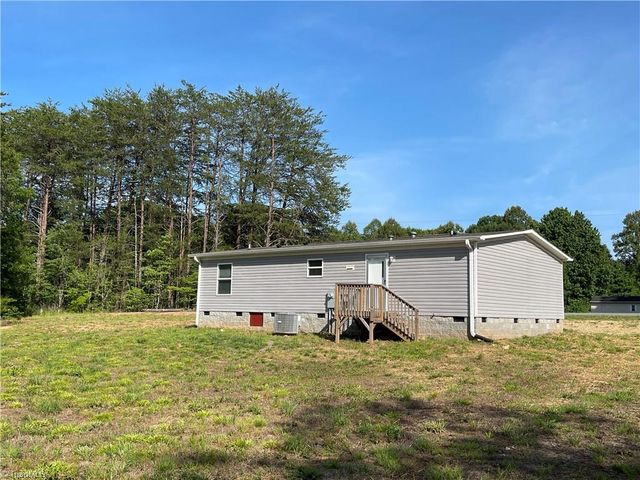 1111 Fulp Road, Walnut Cove, NC 27052