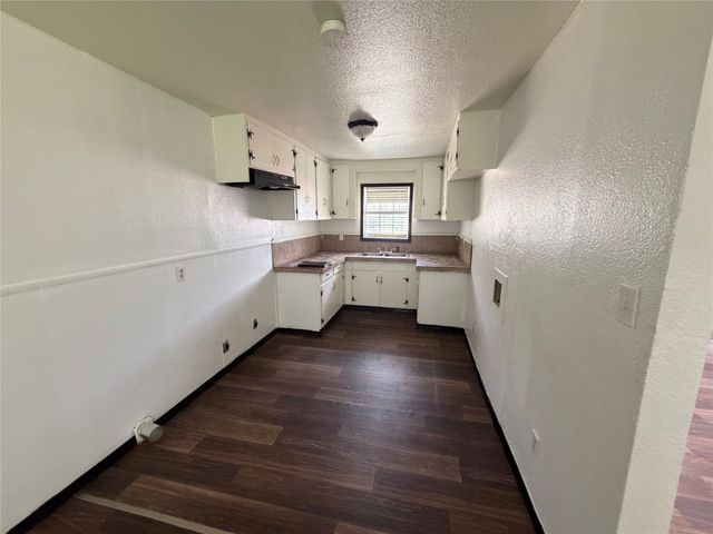 504 Morgan Street, Cleburne, TX 76031