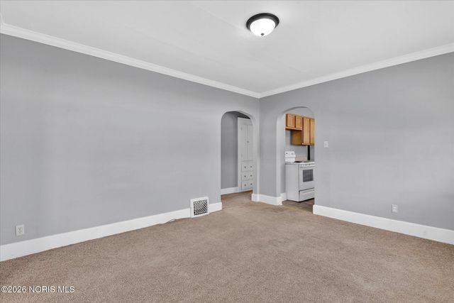 1019 E Manhattan Boulevard, Toledo, OH 43608