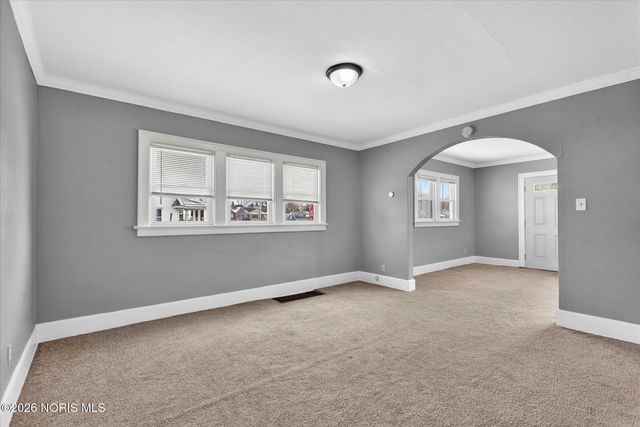 1019 E Manhattan Boulevard, Toledo, OH 43608