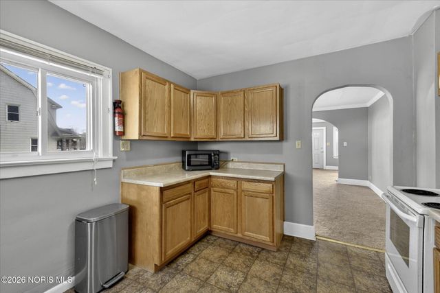 1019 E Manhattan Boulevard, Toledo, OH 43608