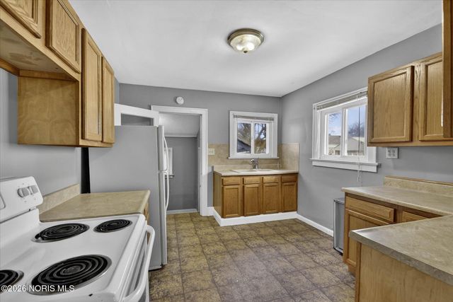 1019 E Manhattan Boulevard, Toledo, OH 43608