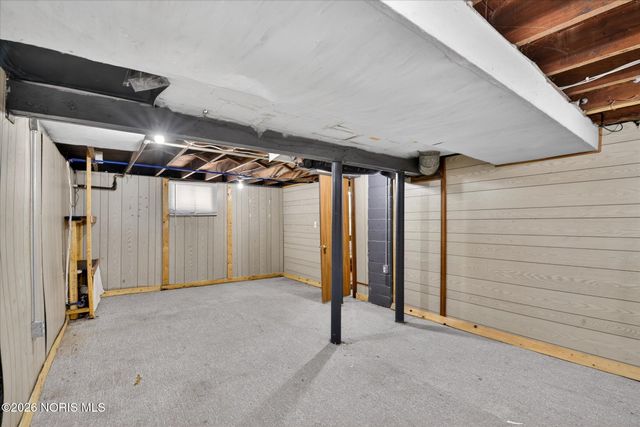 1019 E Manhattan Boulevard, Toledo, OH 43608